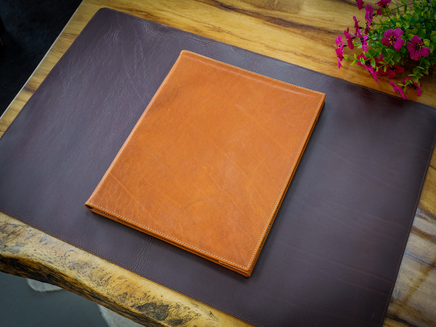 Milwaukee Leather Hardcover Menu with Corners - Natural