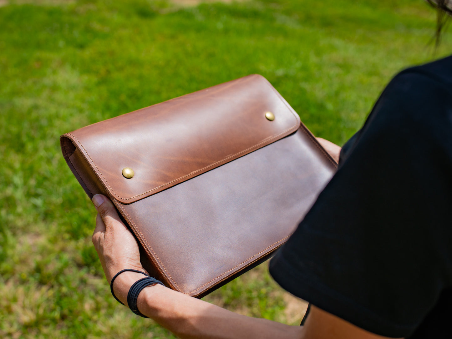 Leather Document Folder - Sesame