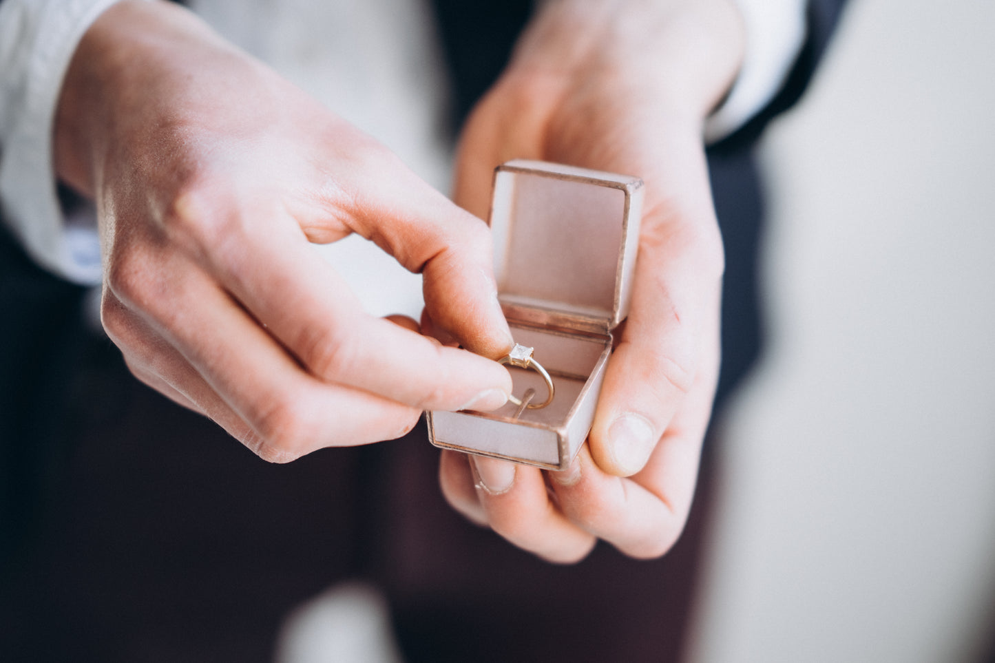 Square Ring Box