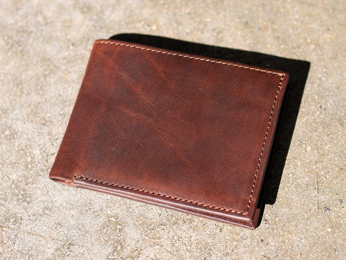 Classic Leather Bifold Wallet - Chestnut Wallet - olpr.