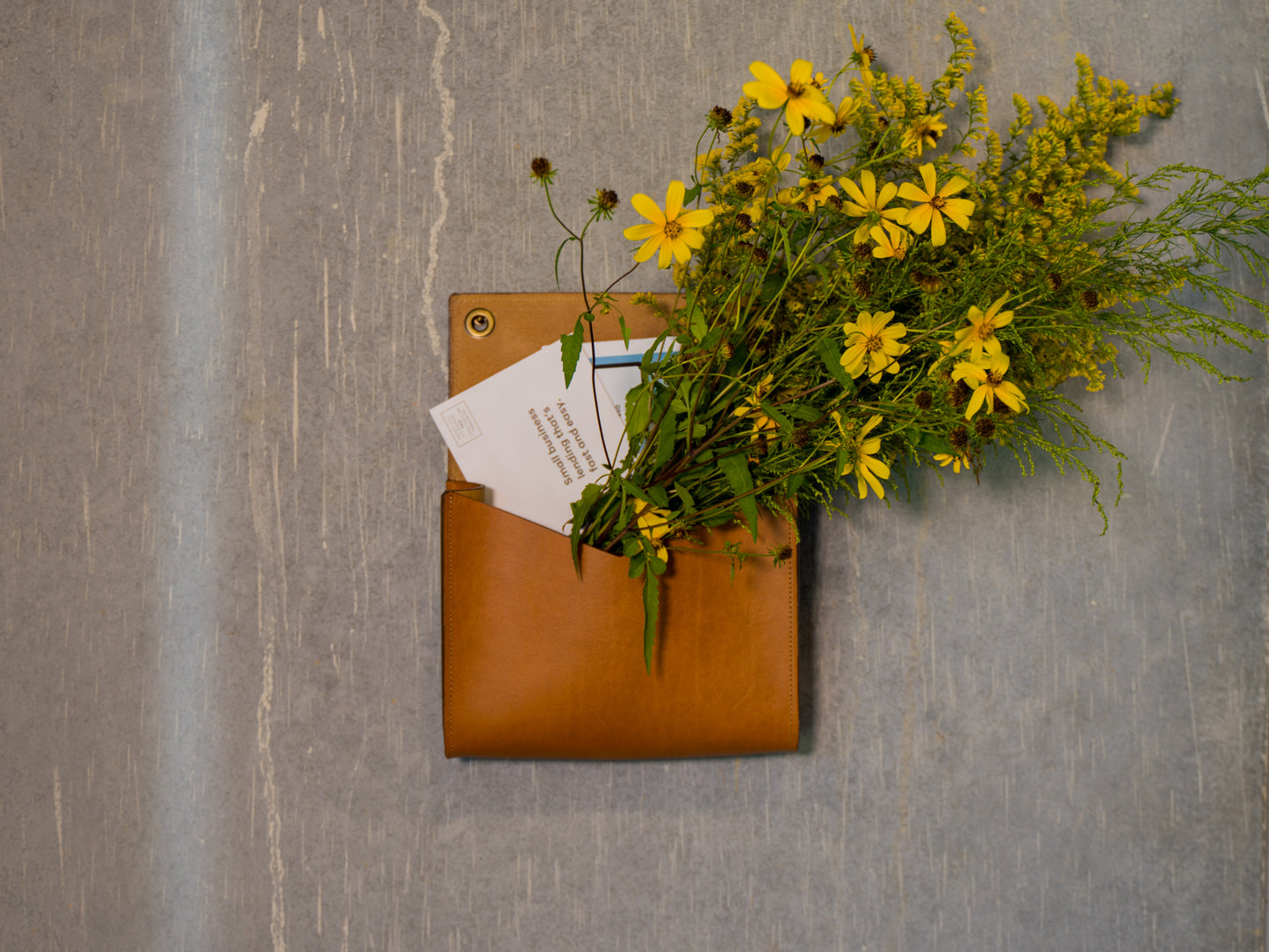 Milwaukee Leather Mail Box - Natural  - olpr.